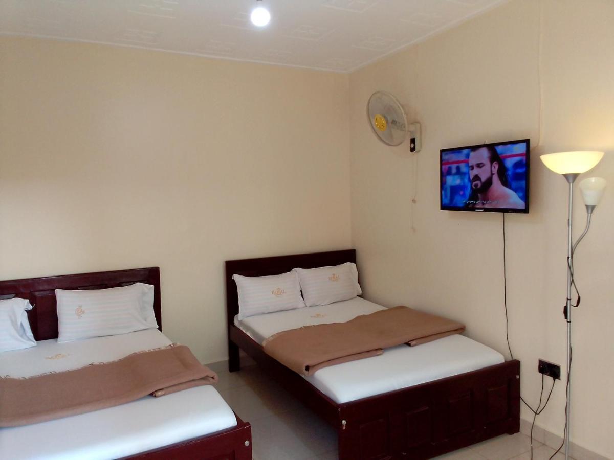 ג'ינג'ה Royal Park Hotel מראה חיצוני תמונה