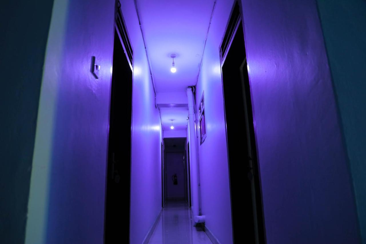 ג'ינג'ה Royal Park Hotel מראה חיצוני תמונה